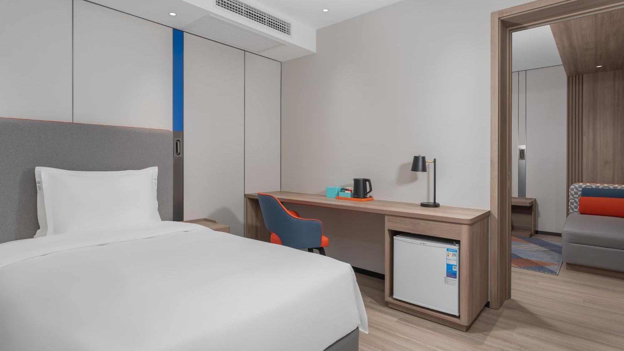 Holiday Inn Express Qingdao Shibei By Ihg Exteriér fotografie