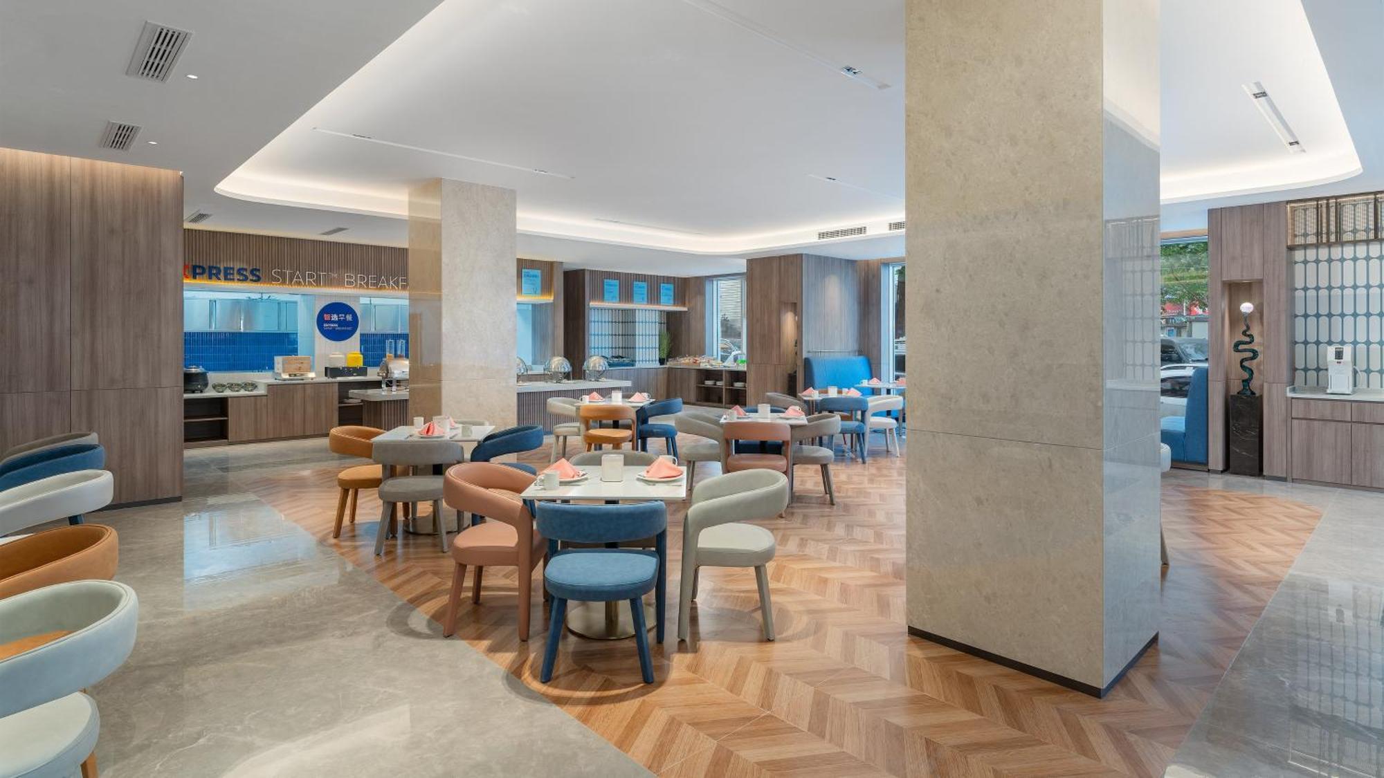 Holiday Inn Express Qingdao Shibei By Ihg Exteriér fotografie